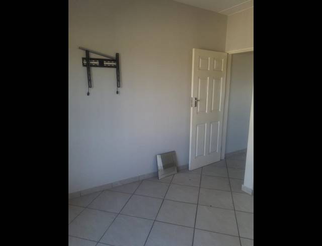 2 BEDROOM APARTMENT FOR SALE IN WITPOORTJIE